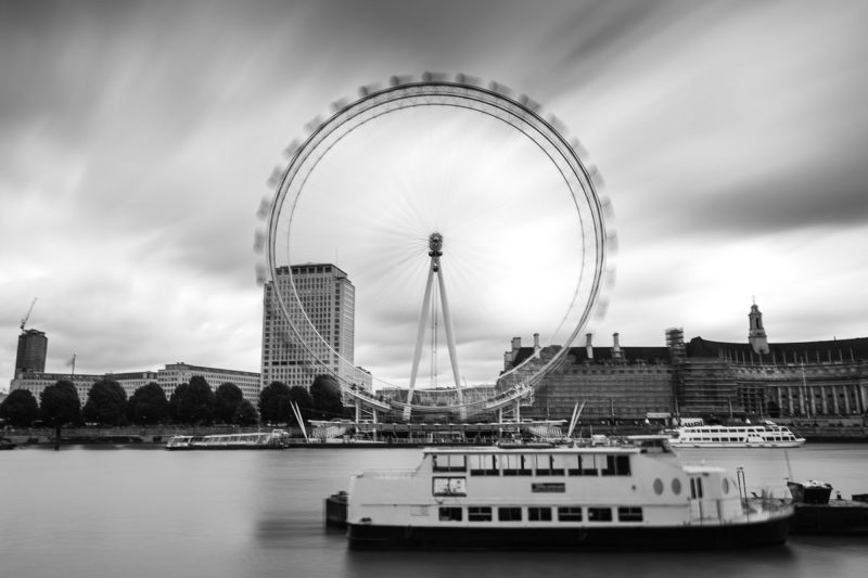 London Eye Black and White