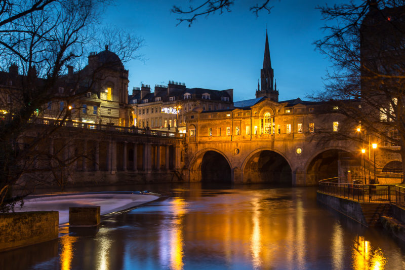 Pulteney Bridge and Wier at Night